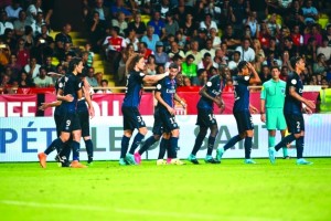 epa04905983 Ezequiel LAVEZZI of Paris Saint Germain celebrates his goal during the French Ligue 1 soccer match, AS Monaco vs PSG , at the Louis II Stadium, Monaco, 30 August 2015.  EPA/OLIVIER ANRIGO